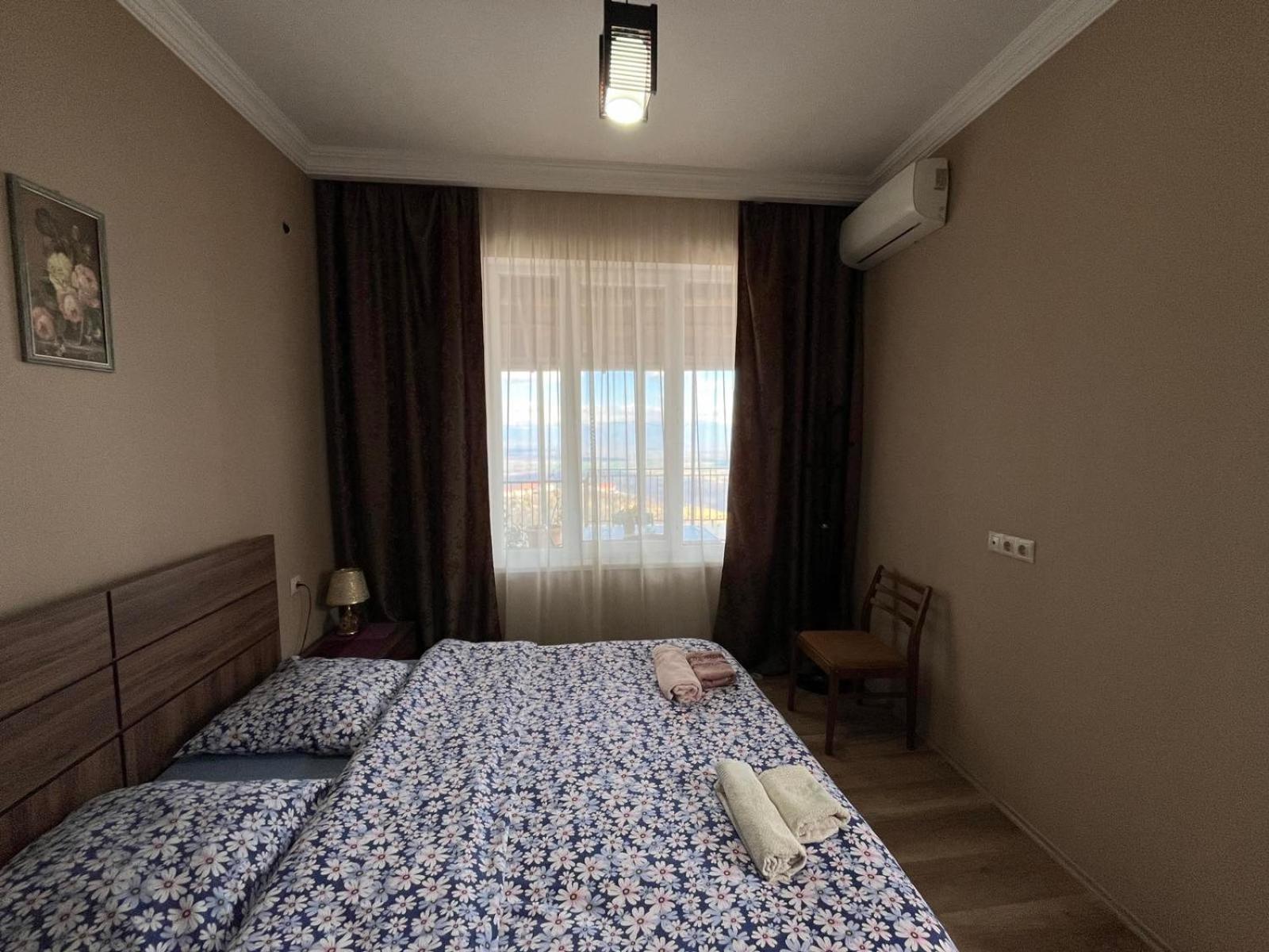 Guest House Aisi Signagi Exterior foto