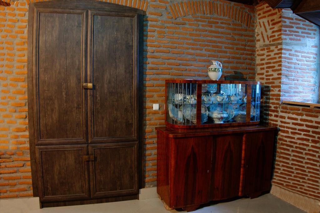 Guest House Aisi Signagi Exterior foto